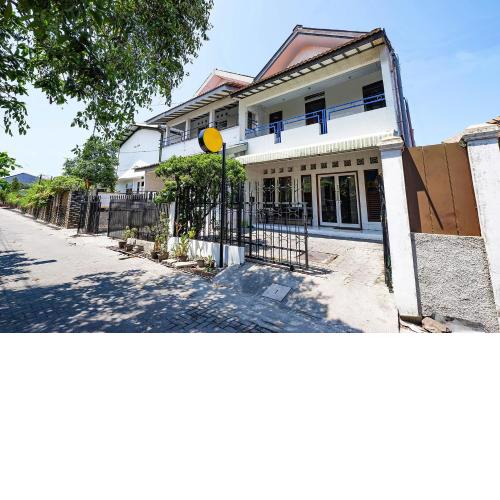 OYO Life 1942 Asia Residence Syariah