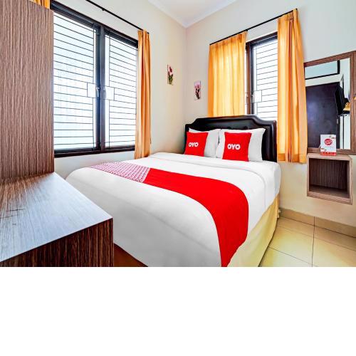 OYO Life 90211 I-sidji Inn