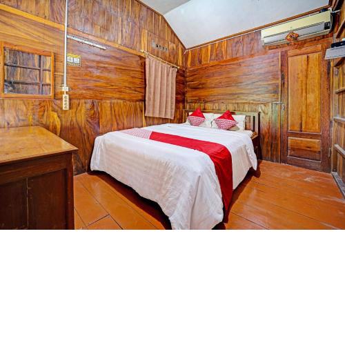 OYO Life 91201 Larasati Homestay Pantai Klayar