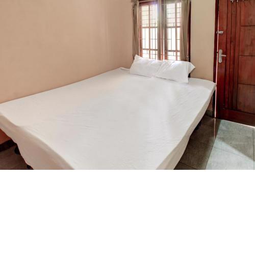 OYO Life 92846 Kost Putra Griya Eka