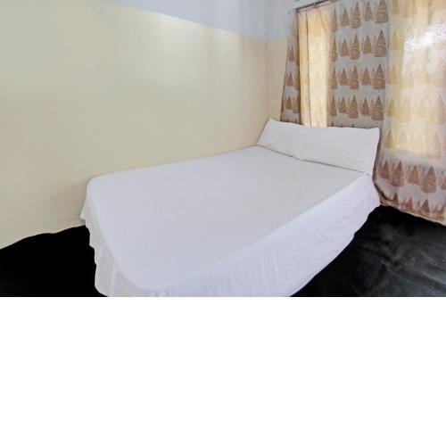 OYO Life 92853 Kost 999