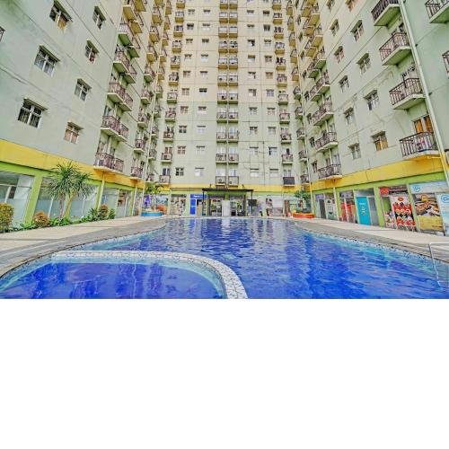 OYO Life 92984 The Suites Metro Apartement By Echie Property