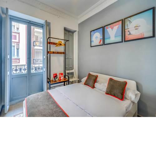 OYO Ruzafa Guesthouse