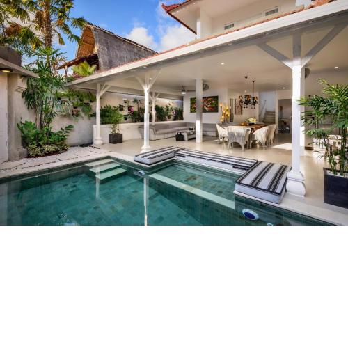 Ozamiz Villa Seminyak by Bali Villas R Us