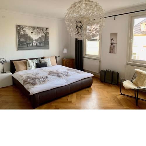 P12 Villa Landenberger Outlet Metzingen City Apartments