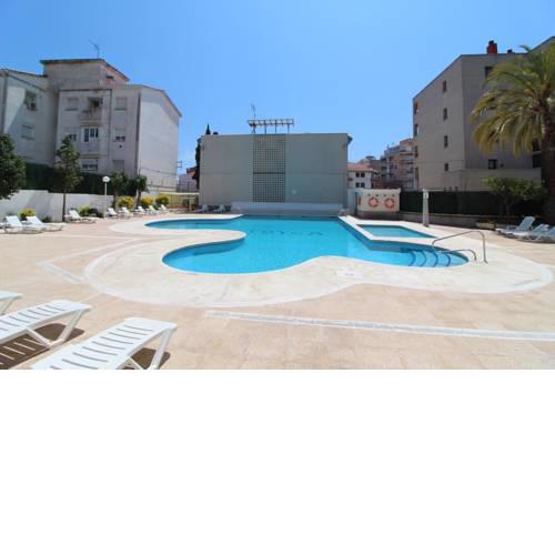 P2. ALEXANDER, 4 PAX, CALELLA