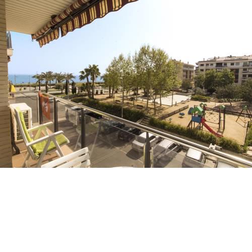 P2. VORAMAR, 5 PAX, PINEDA DE MAR
