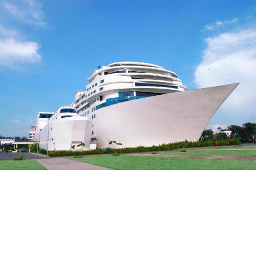 Pacific Palace Hotel