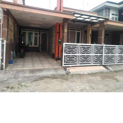 Padang Luar Homestay Yuriza
