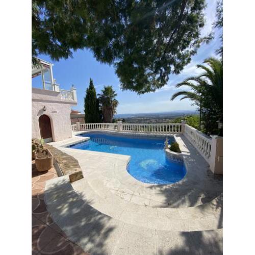 PAG 25 Villa Pequeño Paraíso