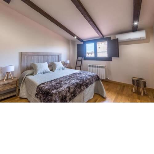 Palacio Descalzos -Atico 3b-