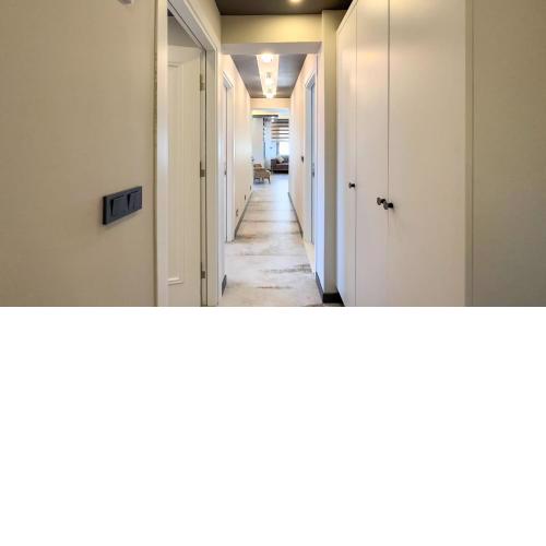 PALM BEACH APARTMENT