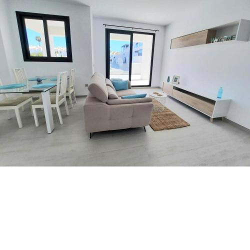 PALMS BEACH - BRAND NEW LUXURY BEACHSIDE APARTMENT