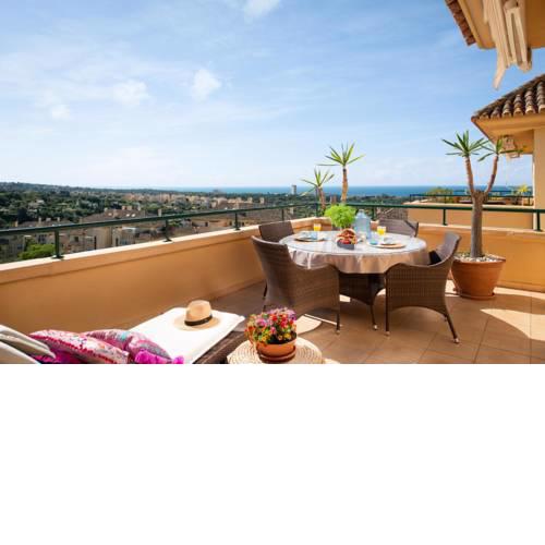 PANORAMIC ElVIRIA HILLS