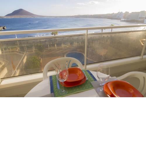 Panoramic Sea View Apt with Pool and windprotected Southwestside balcony with Sea Views