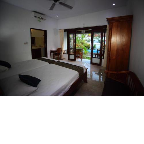 Pantai Bungalow Lembongan Island