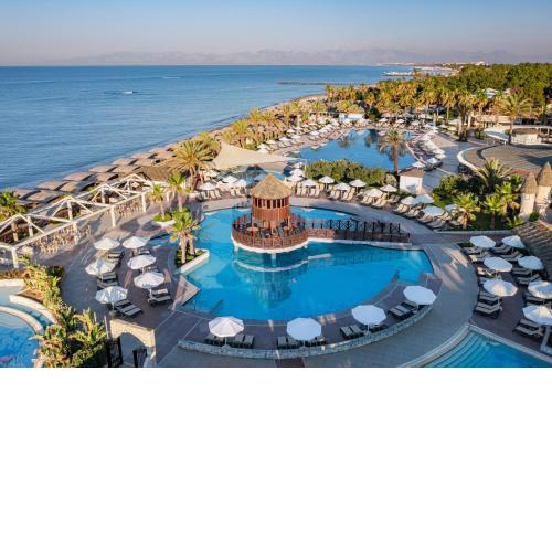 Papillon Belvil Holiday Village