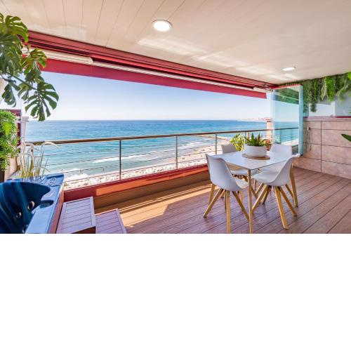 PARADISE BEACH Carvajal