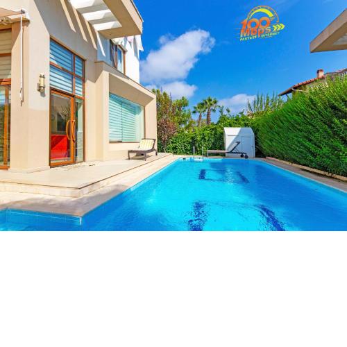 Paradise Town Villa Elite 100 MBPS free wifi