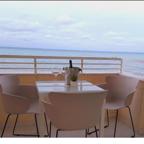 Paraiso, Sea View, Beach