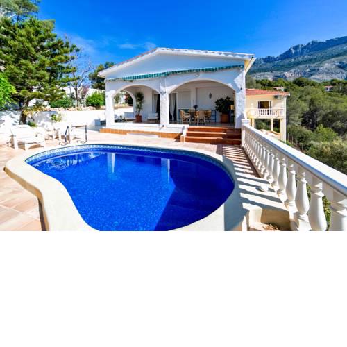 Partidor Villa Sleeps 6 with Pool and Air Con