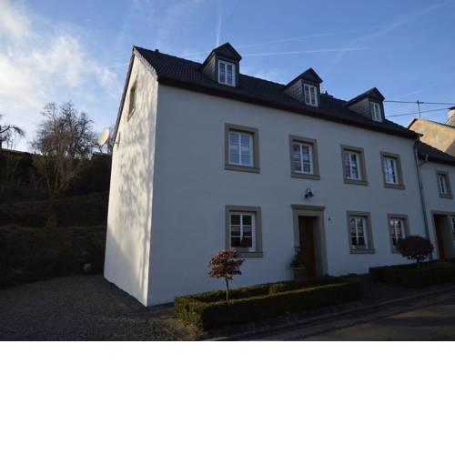 Peaceful Apartment in Plutscheid Eifel near Forest