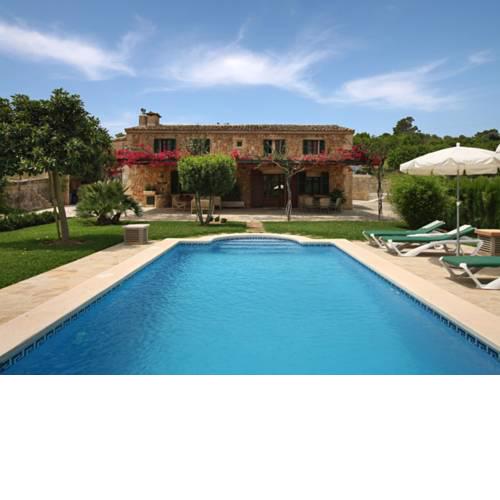 Peaceful Holiday Home in Santa Margalida with Private Pool