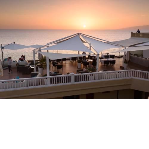 Pearly Grey Ocean Club Apartments & Suites