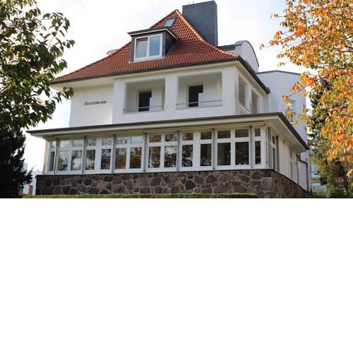 PEMATRA Villa Felsenburg FeWo Gartenblick