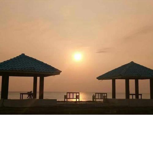 penginapan karanglaut santolo