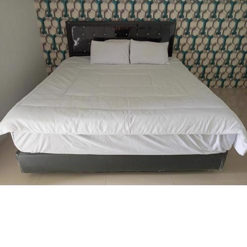 Penginapan Lamban Queens Kamar Double Bed Lantai Bawah