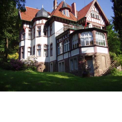 Pension im Park - Rhododendronvilla
