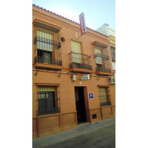PENSIÓN LARRA