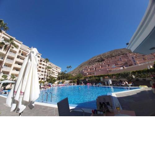 Penthouse Heated Pool Fibre WiFi Los Cristianos Castle Harbour