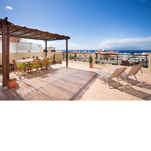 Penthouse Sunset with Pool and free Wifi