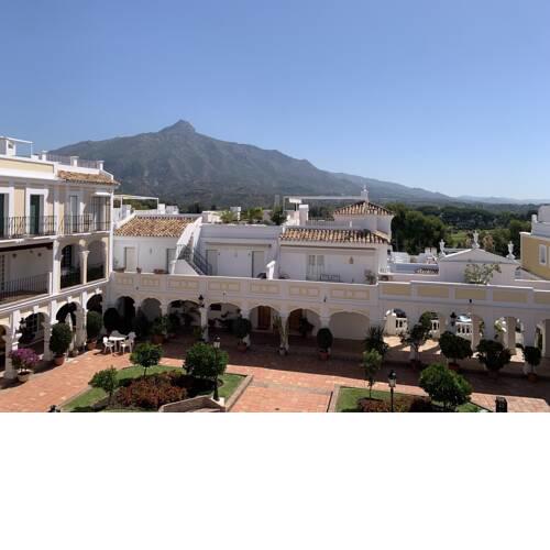 Penthouse with amazing views of the golf valley