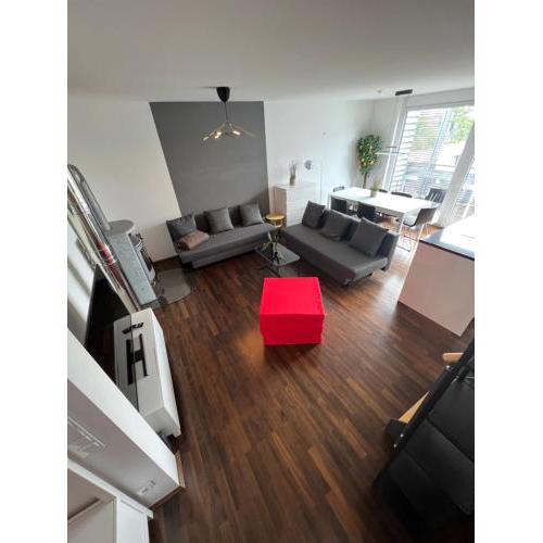 Penthouse-Wohnung - Balkon - Dachterrasse - Zentrum