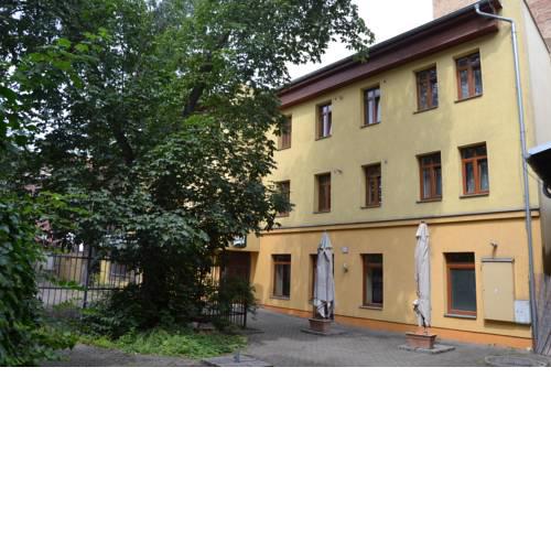 Penzion Ve Dvoře