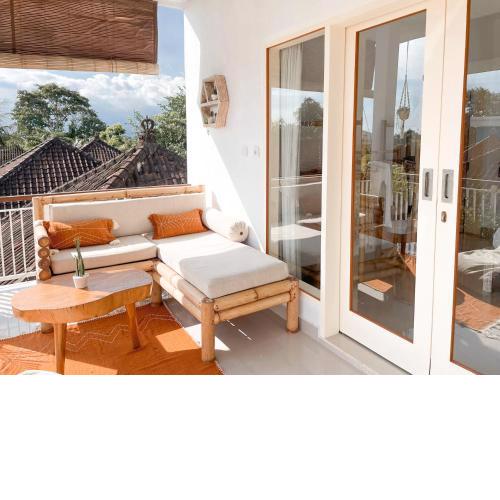 Pere Loft