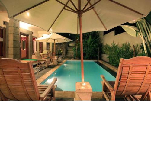 Perfect family holiday Villa with pool and only 500m from the beach