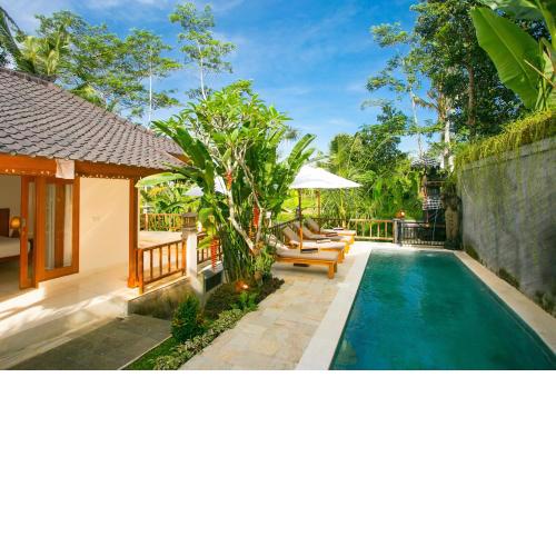 Pesantian Villa and Warung