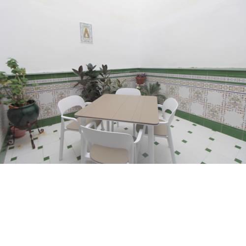 Picasso Center Apartment
