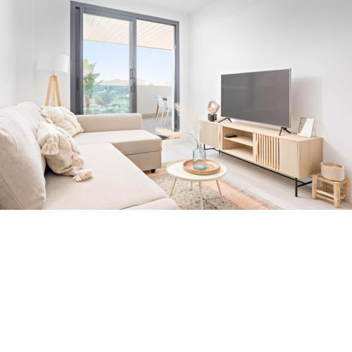 Picasso Modern Apartement with Gym and Sauna!
