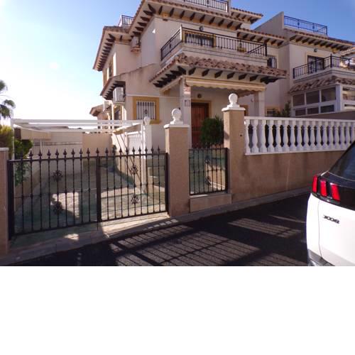 Pinada Golf holiday house