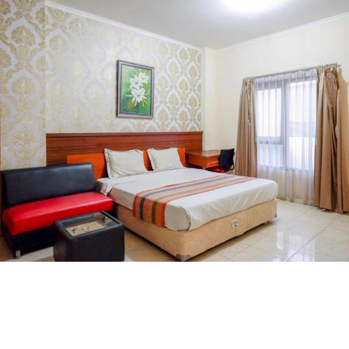 Pineapple Mansion Solo RedPartner near RS JIH Solo