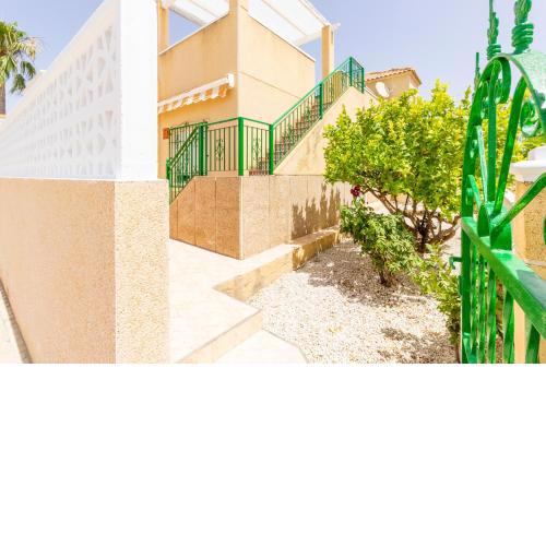 PINK SUNNY HILL-bungalow con piscina-Los Balcones.