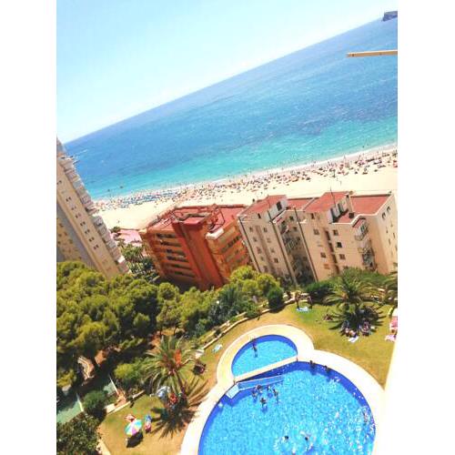 Pintor Sorolla Beach by Agencia Poniente
