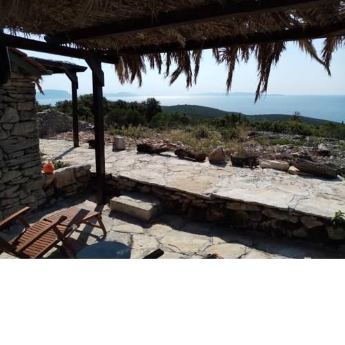 Pirate's nest stonehouse
