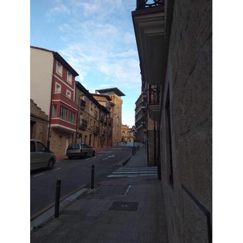 PISO 2º EN CALLE NAVARRA