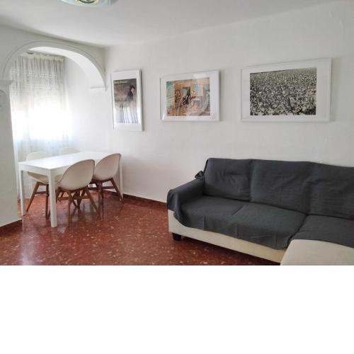 Piso cerca de centro y playa con aire centralizado